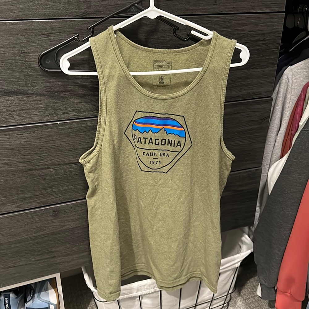 men’s patagonia relaxed tank top size medium
